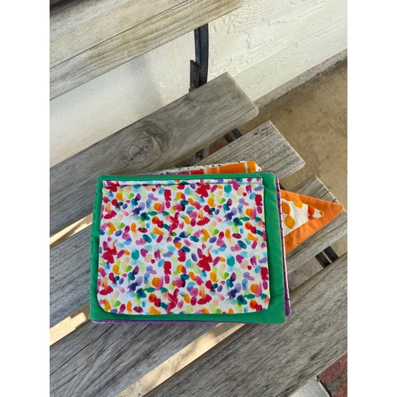 Lovevery The‎ Charmer Soft Book Baby Sensory Toy Montessori High Contrast Cards - Picture 1 of 3